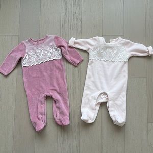 Pack of 2Baby girl footed onesies - dark pink & baby pink - 0-3 and 3-6 months